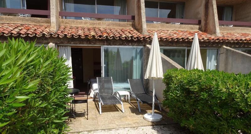 83 Hotel Le Lavandou Kültér fotó