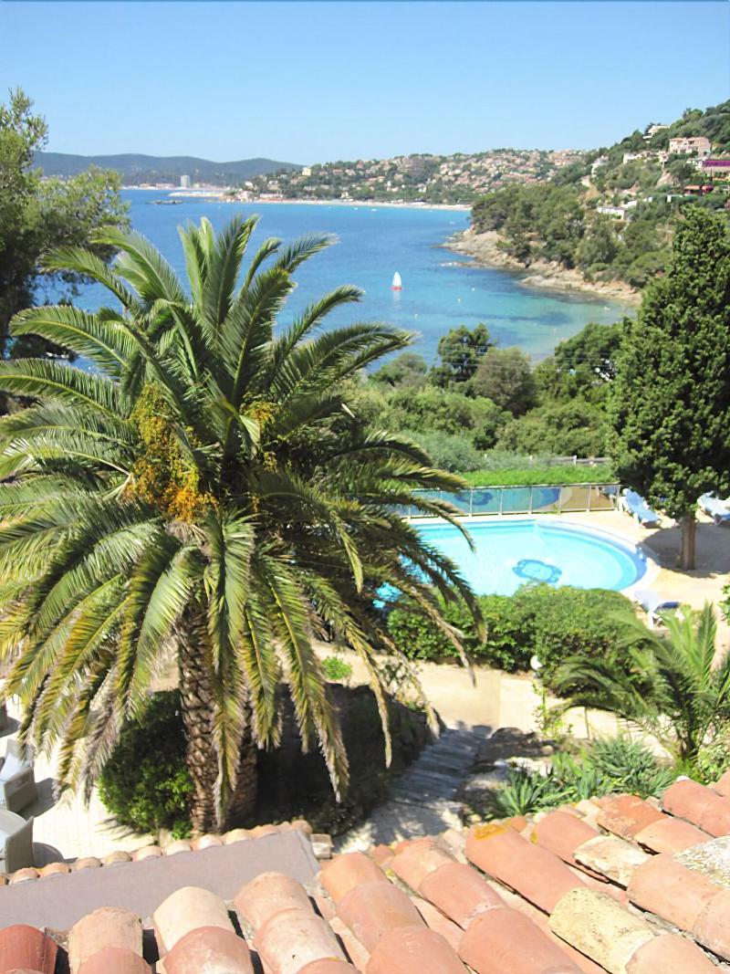 83 Hotel Le Lavandou Kültér fotó