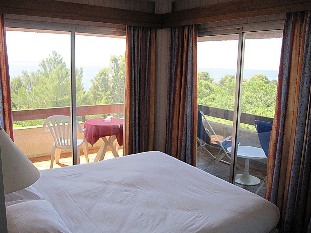 83 Hotel Le Lavandou Kültér fotó