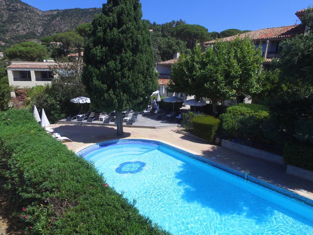 83 Hotel Le Lavandou Kültér fotó