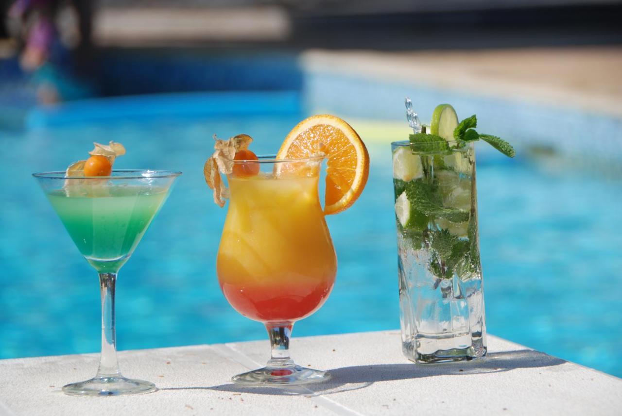 83 Hotel Le Lavandou Kültér fotó