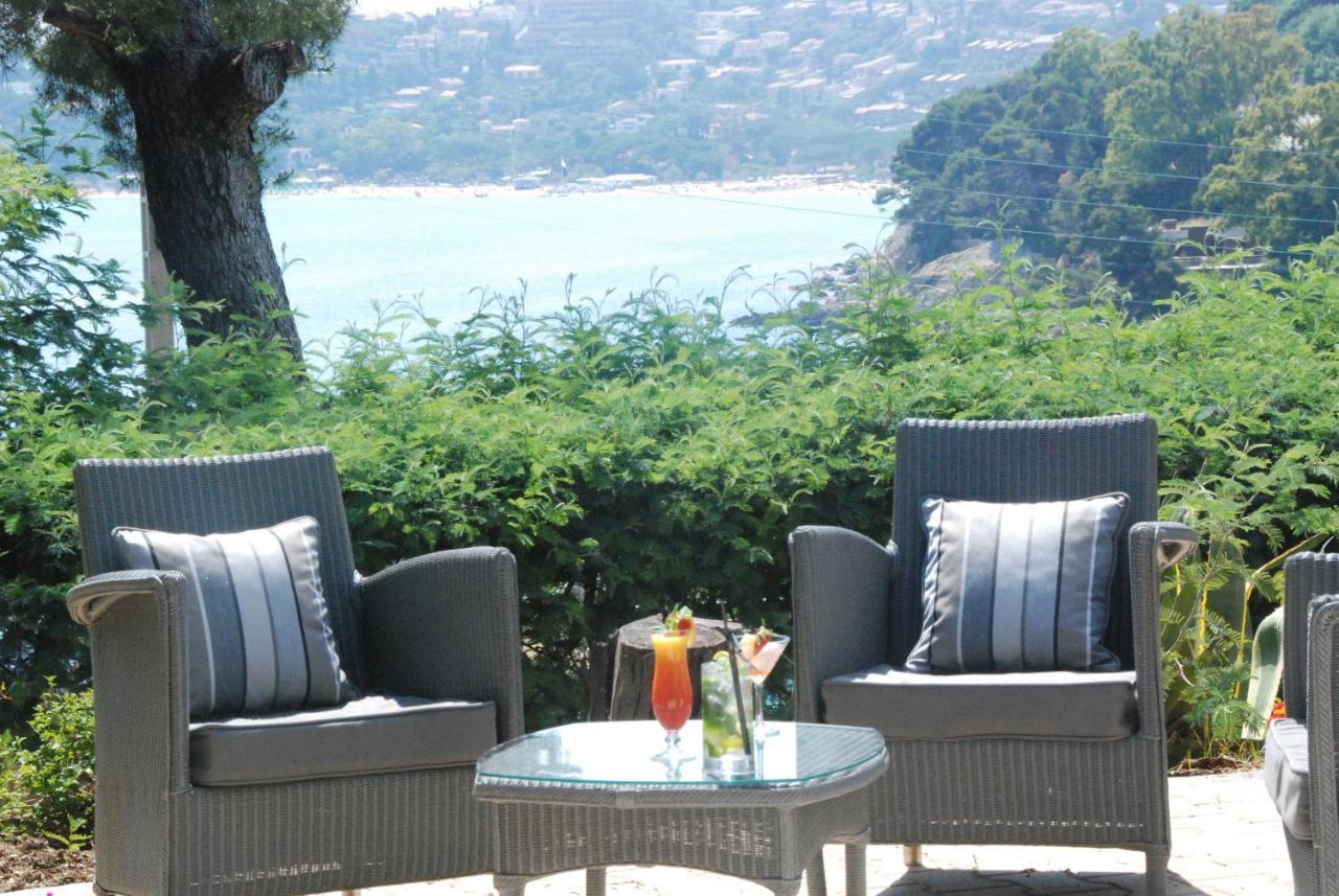 83 Hotel Le Lavandou Kültér fotó