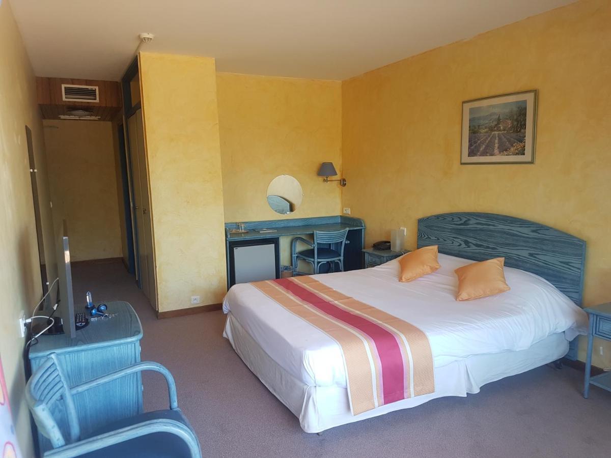 83 Hotel Le Lavandou Kültér fotó
